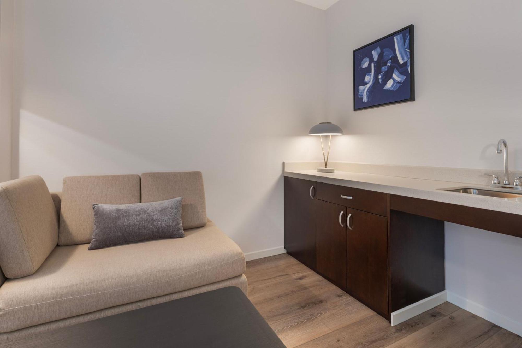 Courtyard By Marriott New York Manhattan / Soho Екстериор снимка